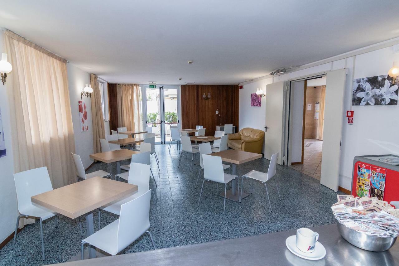 Hotel Napoleon Riccione Exterior foto